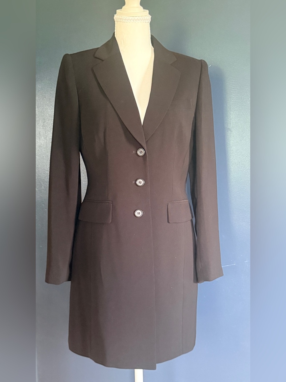 Long Black Single-Breasted Tailored Blazer Coat - Vintage Kaspar